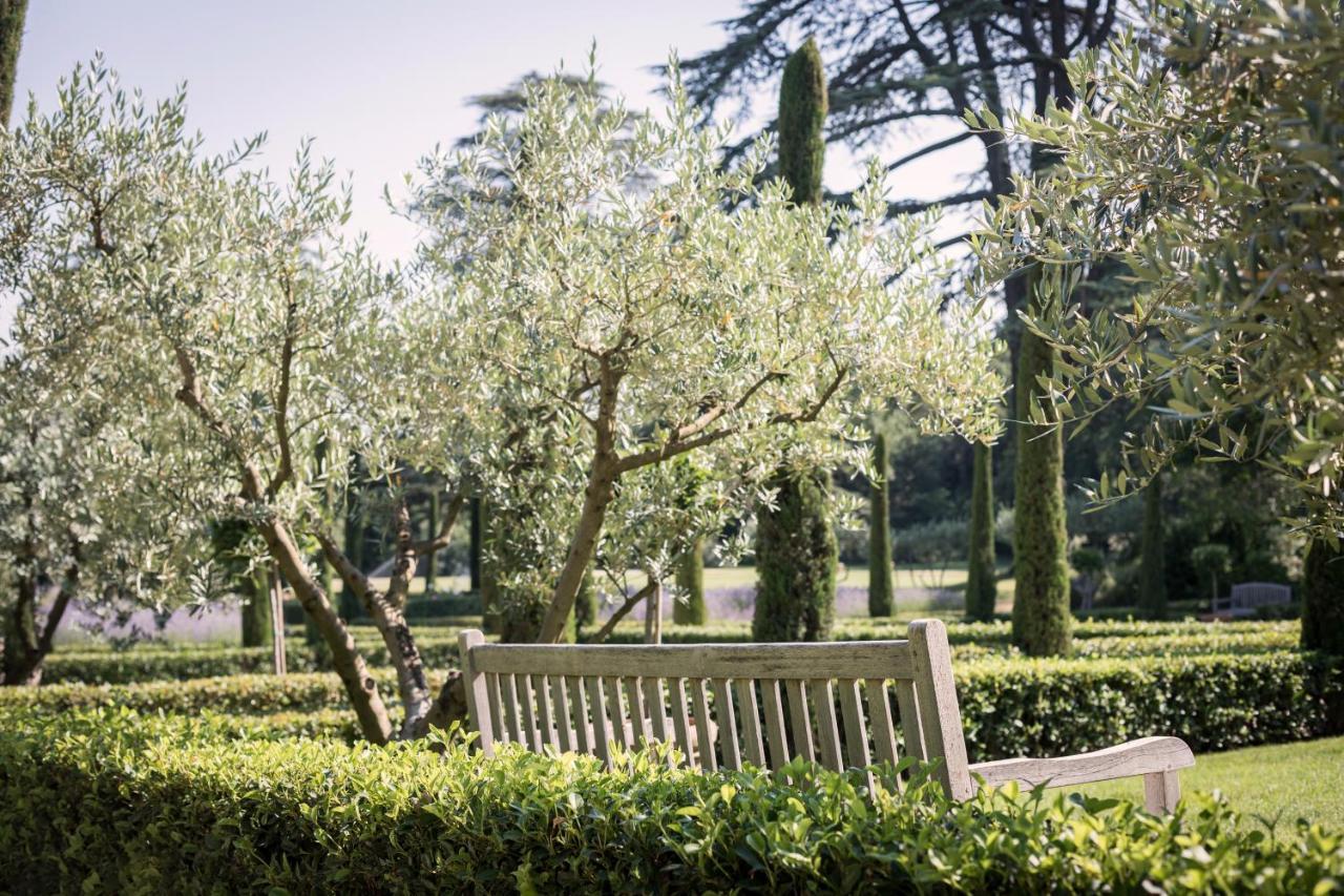 Domaine De Fontenille Hotel